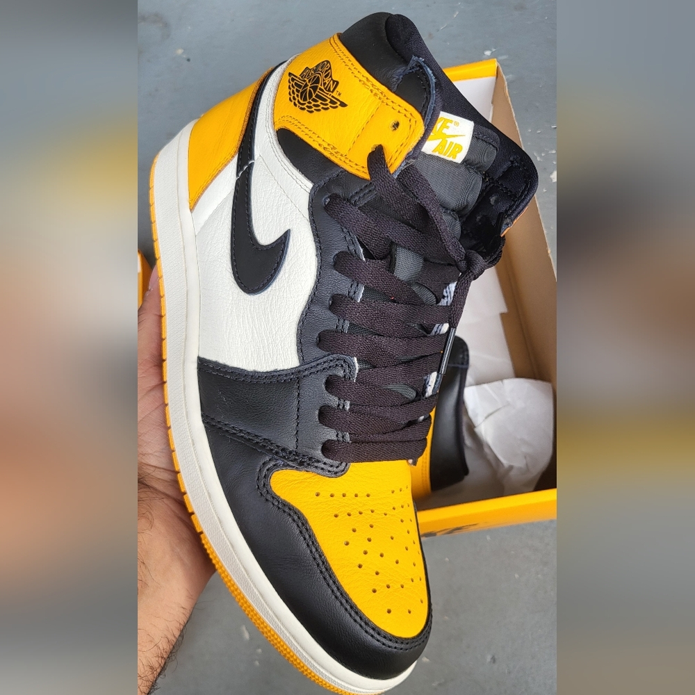 Jordan Mid-Top Sneakers - Yellow/Black/White